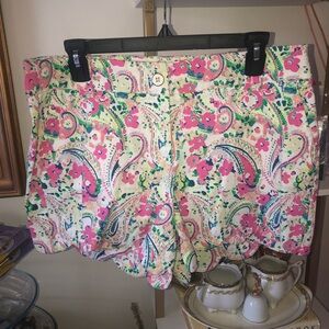 Crown & Ivy NWT Shelby Shorts Paisley Flowers